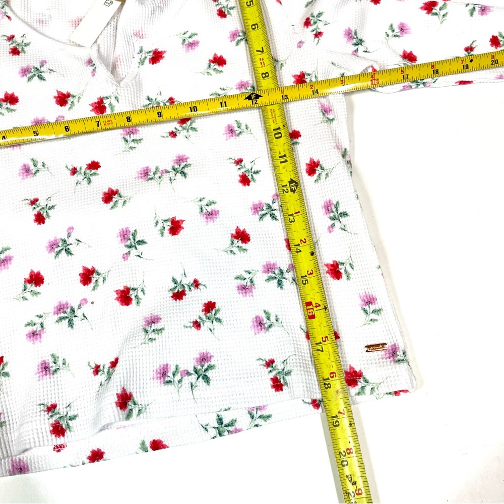 Victoria’s Secret PINK White Floral Shrunken Long Sleeve Notch Neck Thermal LRG - Picture 8 of 8